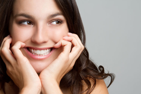 Braces for Adults with Crowns, Veneers & Fillings